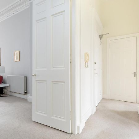 Light And Spacious 2 Bedroom Flat In Heart Of 爱丁堡 外观 照片