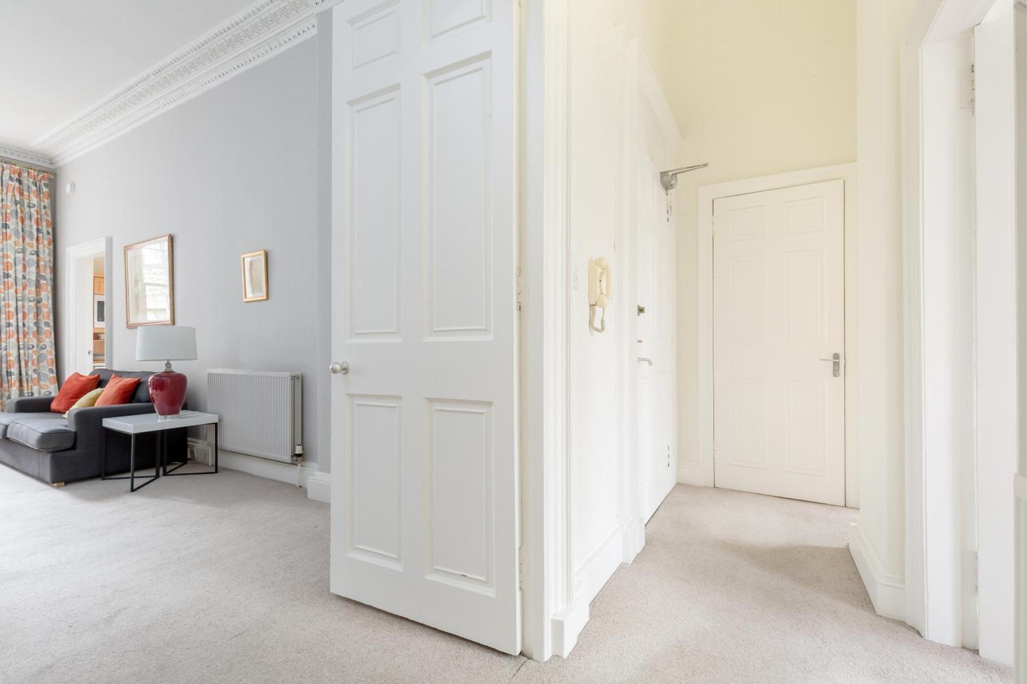 Light And Spacious 2 Bedroom Flat In Heart Of 爱丁堡 外观 照片