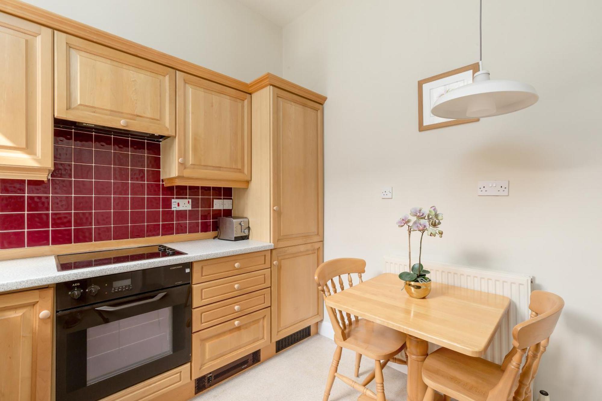 Light And Spacious 2 Bedroom Flat In Heart Of 爱丁堡 外观 照片